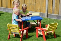 dobar Mehrfarbige Kindersitzgarnitur mit Tisch