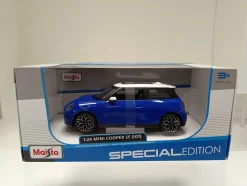 Maisto Mini Cooper SE blau 1:24 Modellauto Sammlermodell Elektromobilität Diecast